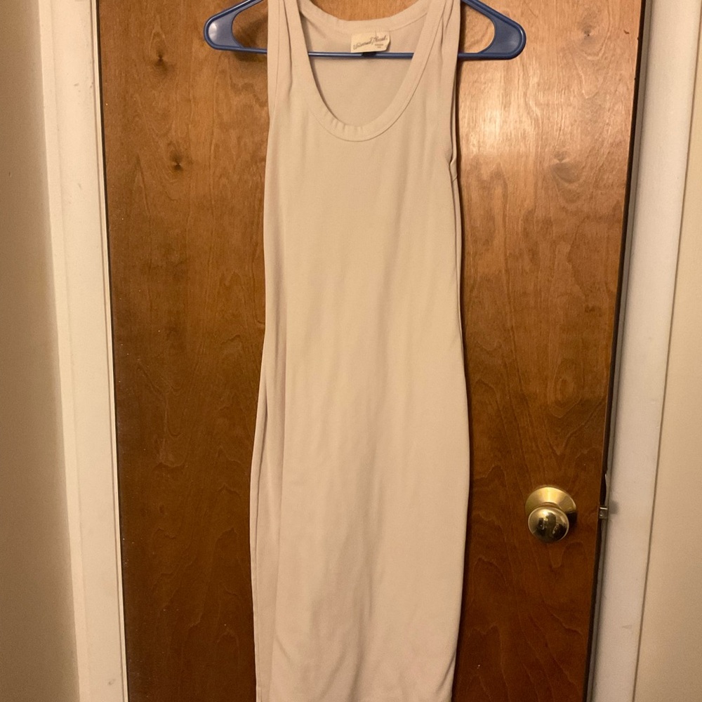 Chic Cream Sleeveless Dress